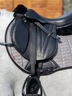 LeMieux Vector Pro Stirrup Leathers -Horse Gear Store g0a7594